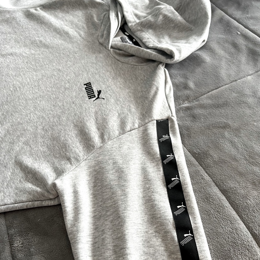 Cropped Puma Hoodie